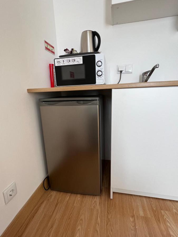 Studios Xl & Xl Plus Коста да Капарика Екстериор снимка
